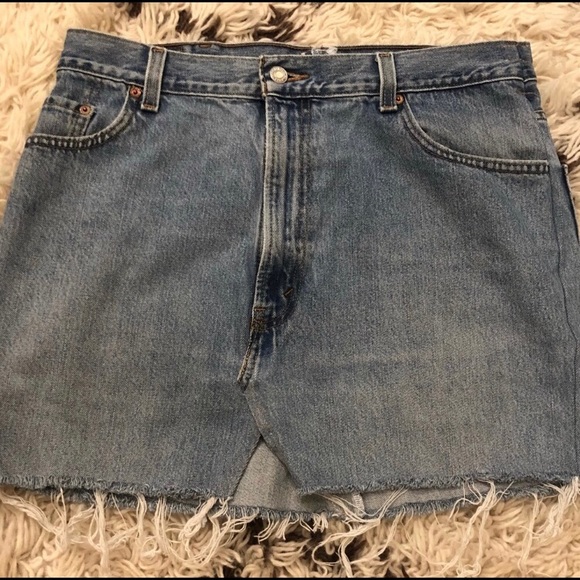 Levi’s Denim Skirt - Picture 5 of 5